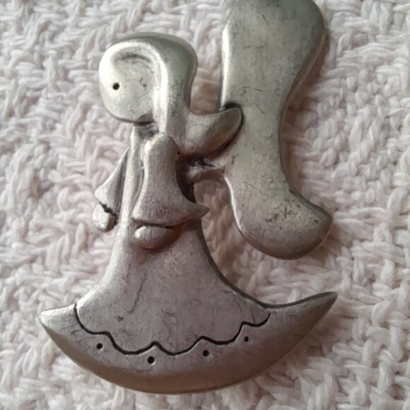 Vintage Angel Brooch Aitkens Pewter Puffy Silver Tone - Picture 2 of 16